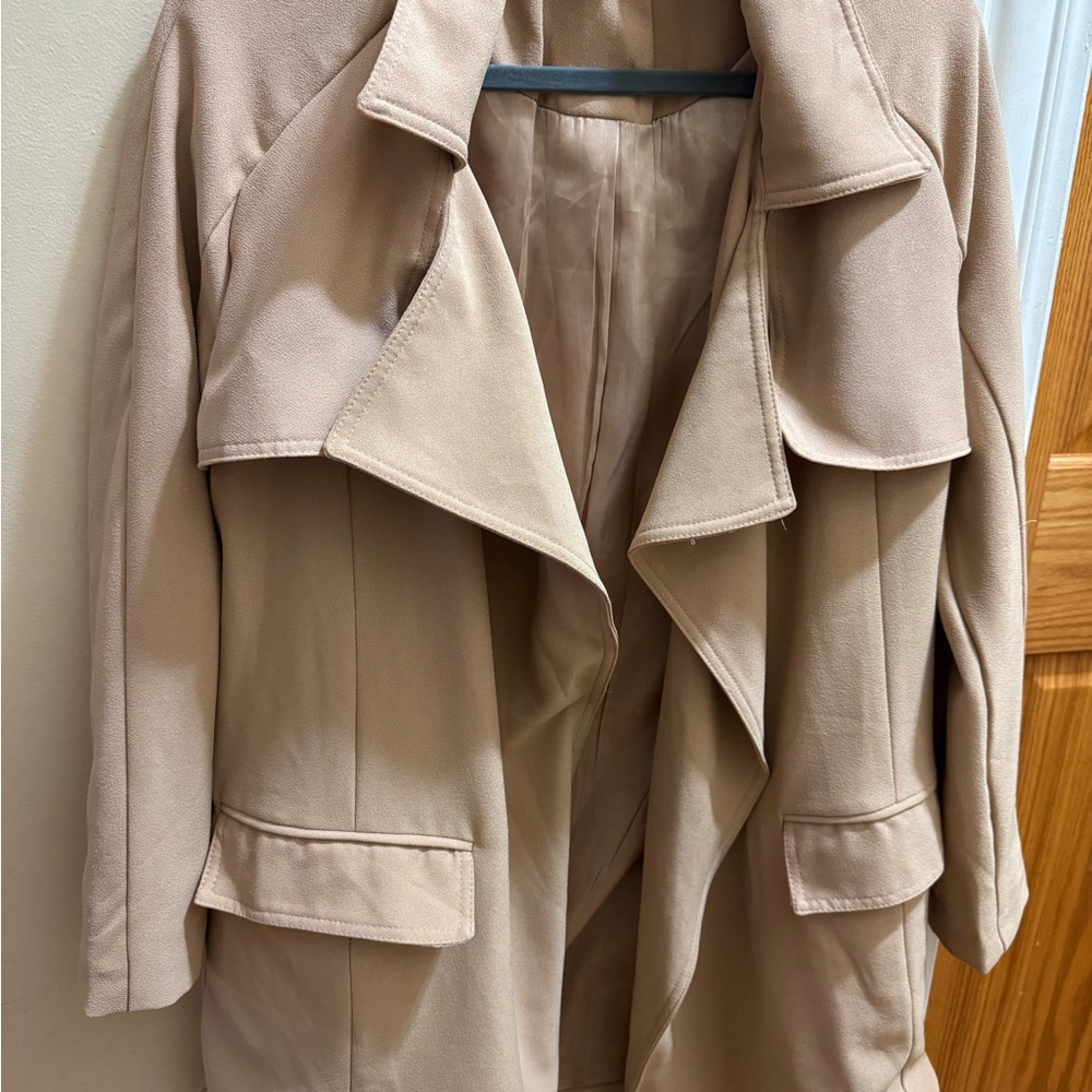 Charlotte Russe Women's Cream Trench Coat